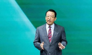 半年亏损25亿元，广汽转型“生死时速”