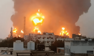 150多人死伤！以色列不宣而战，20架战机猛炸，大批建筑物成废墟