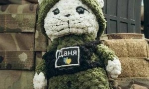 基辅市长呼吁降低征兵年龄！上月逃兵超两万，乌军兵力不足怎么办