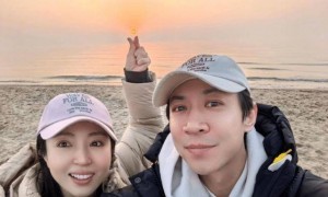 姐弟恋修罗场？董璇听到张维伊说话的表情引发“全网解码”！