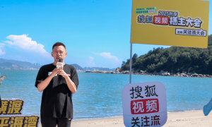 “蚝区脱险 有惊无险”！张朝阳横渡南澳岛-饶平海湾诠释“人活着就要折腾”