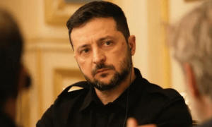 死也要死在战场上？泽连斯基下达死命令，60岁以上的必须去前线