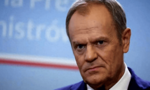 北约刚拖住俄罗斯，泽连斯基换了新打法，调转“枪口”叫板匈牙利，俄乌战场或将扩大