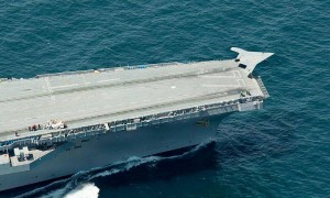 攻击-21正式登场：076与福建舰联手，开启电磁弹射无人机时代