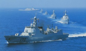 菲军入侵黄岩岛，中方反制来了：菲方两艘船只被毁，三人挨了水炮