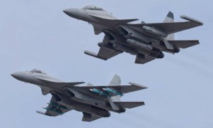 福建舰抵达南海，各国目光聚焦，接机准备已完成，高强度弹射试验即将上演？