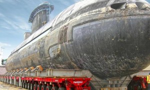 原创 
            只租不卖！仅有5辆的大国重器，每年净赚300亿