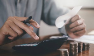 10%，25%，100%，特朗普宣布新关税！